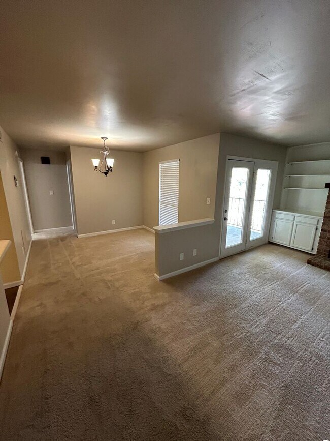 Foto del edificio - 1 Bed & 2 Bath Condo in Birmingham / Pet-F...