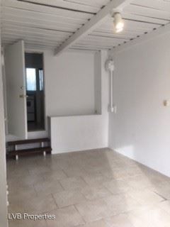 Building Photo - 2647 Greenwood Ave