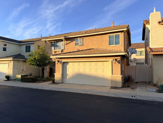 Building Photo - Estrella home for rent!