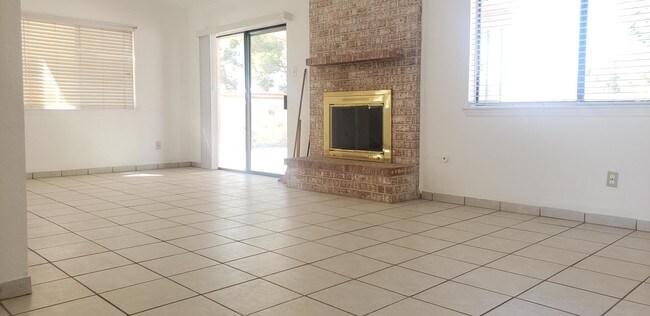 Building Photo - 11505 Tony Tejeda Dr