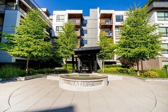 Building Photo - 3182 Gladwin Rd