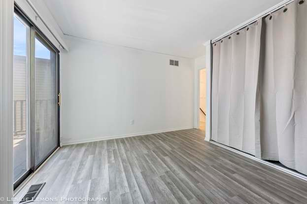 Building Photo - 657 Elm Ct