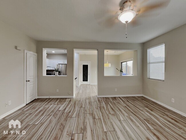 Foto del edificio - 2855 S Key Biscayne Dr