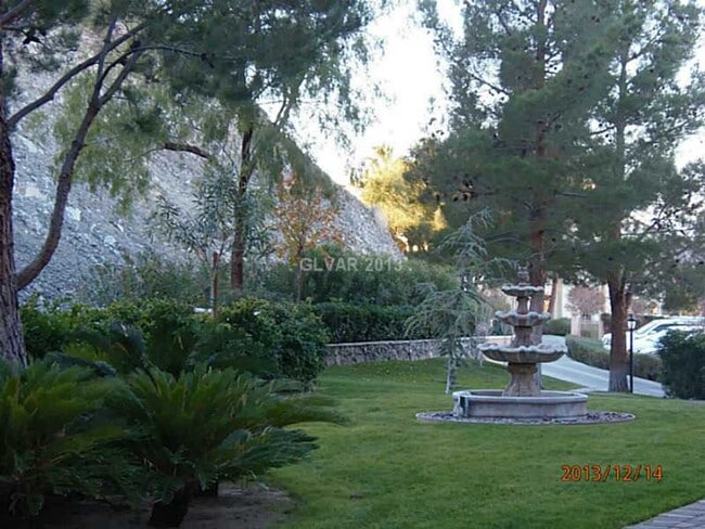 Foto del edificio - WONDERFULLY UPGRADED “GOLF VILLA” IN: GUAR...