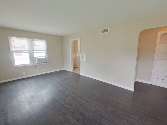 Foto del edificio - 1842 N Minneapolis Ave