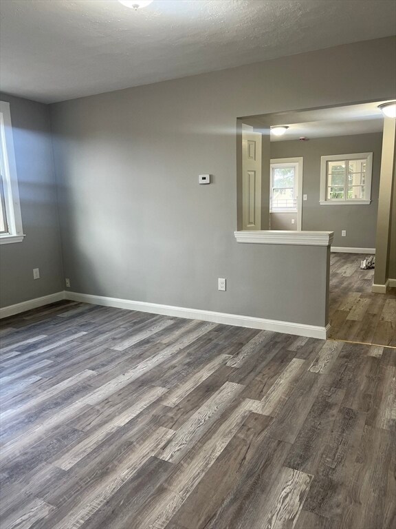 Building Photo - 8 Wakefield Ave