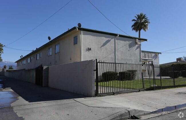 Casa Del Sol - Elm Village Apartments