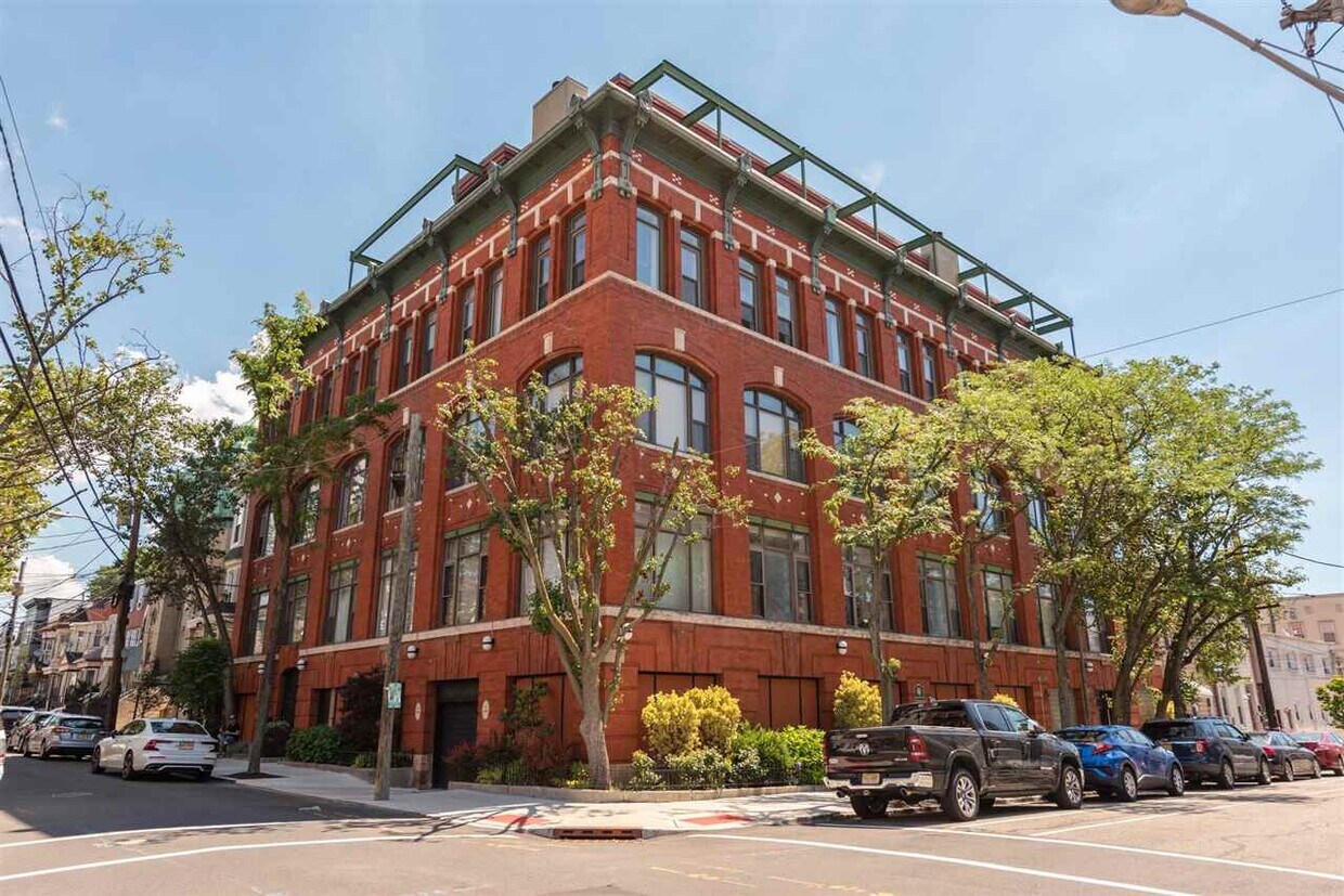 120 Sherman Ave Unit 401, Jersey City, NJ 07307 Condo for Rent in