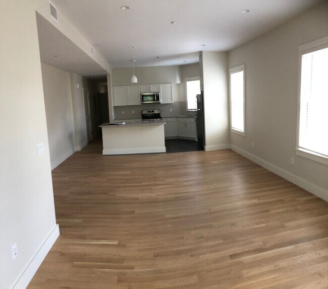 Building Photo - Cambridge Apartments