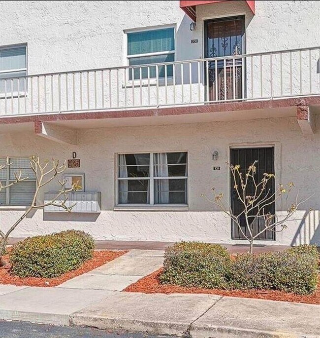 Building Photo - 9125 Tudor Dr