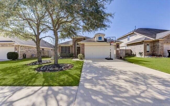 Building Photo - 16707 Promenade Park