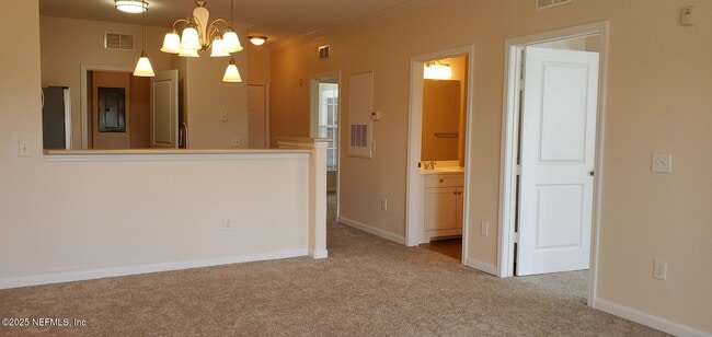 Foto del edificio - 8290 Gate Pkwy W