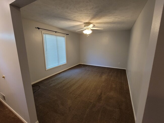 Building Photo - 1423 Smithfield Ave