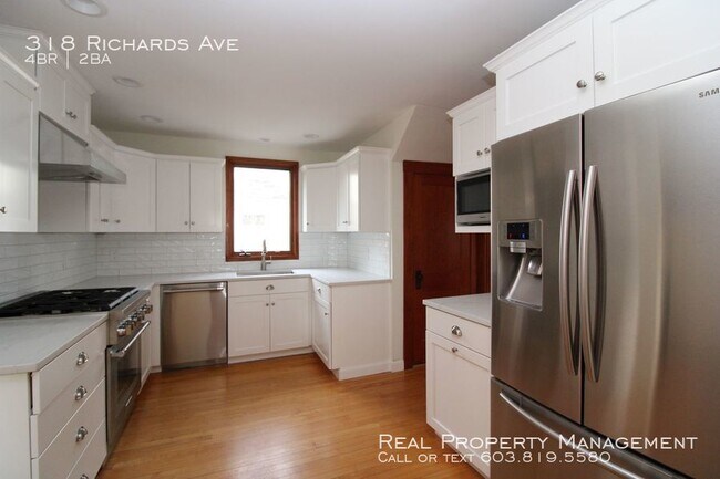 Foto del edificio - 3 Bedroom Single Family Home- Great Location