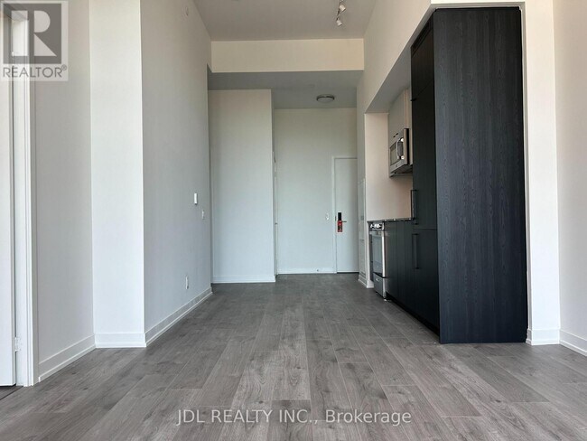 Photo du bâtiment - 285 Dufferin St