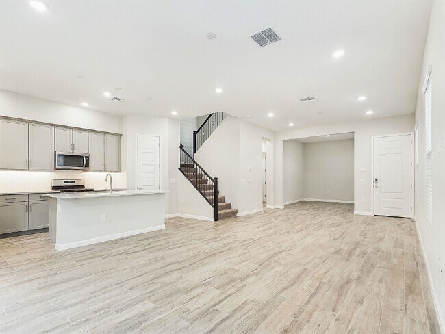 Photo - Luxe style in the heart of Arabella Apartment