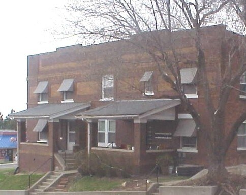 Primary Photo - 105 Park Ave