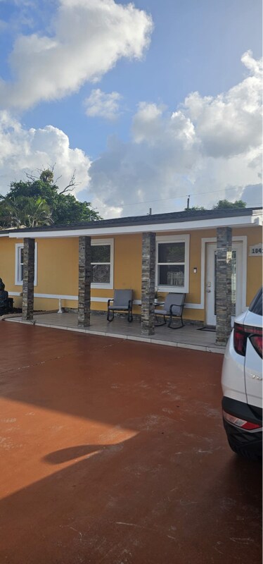 Foto principal - 10412 NW 31st Ct