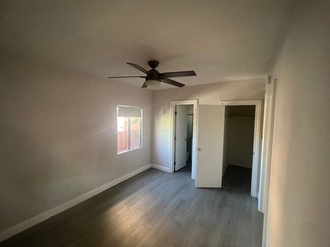 Building Photo - 1535