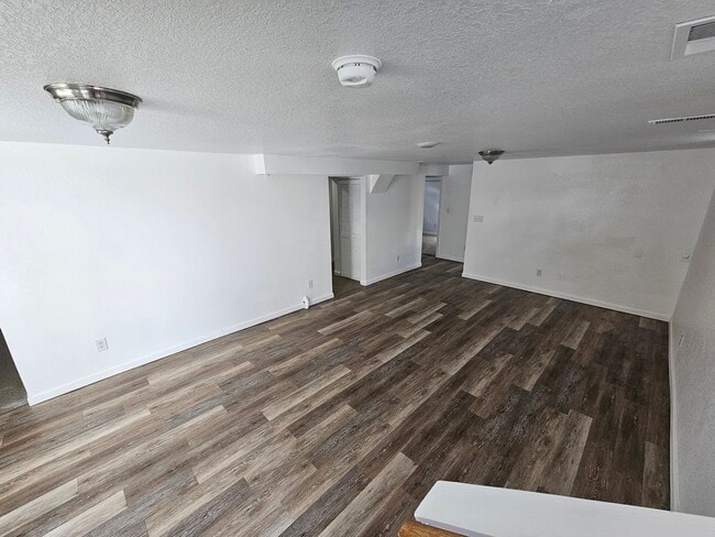 Building Photo - 8080 Knox Ct