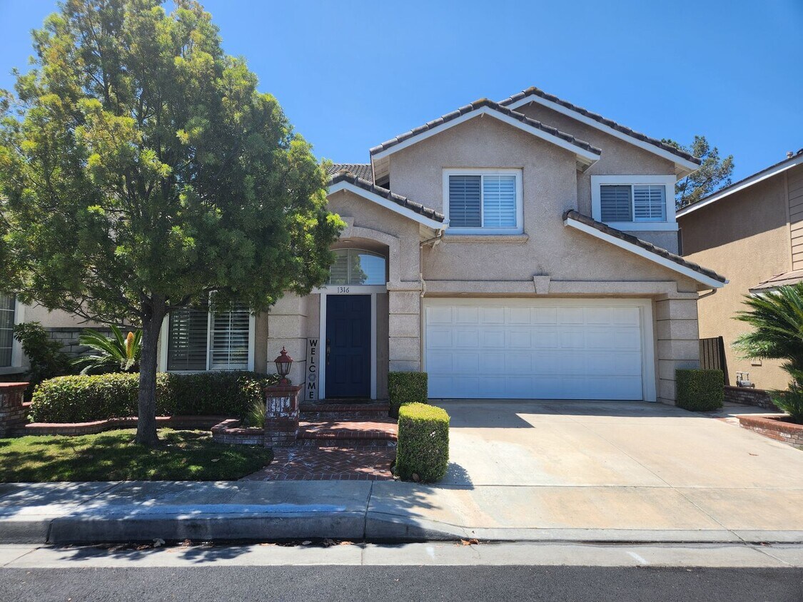 Rare rental in Sycamore Crossing! - Rare rental in Sycamore Crossing!