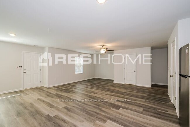 Building Photo - 145 Wellbrook Ct NE