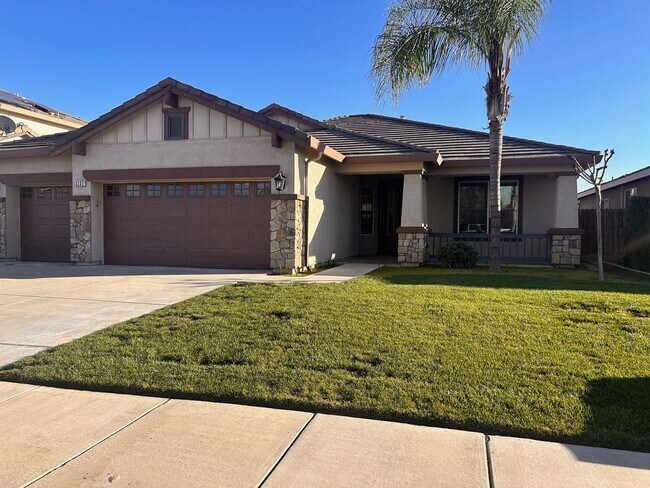 Foto del edificio - Beautiful home for rent in Visalia