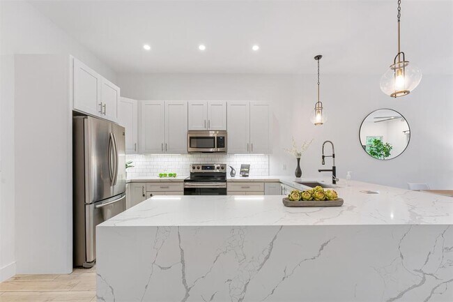 Foto del edificio - 1121 SW 2nd Ct
