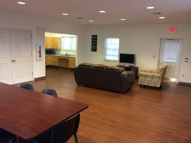 Interior Photo - Redden Gardens