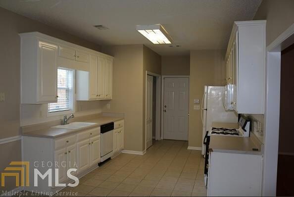 Building Photo - 12274 Justin Ct
