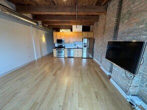 Building Photo - 1503 S State St