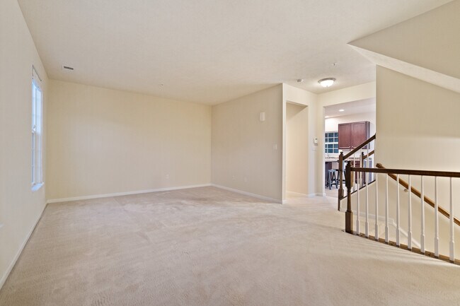 Foto del edificio - 8042 Hinsdale Ln