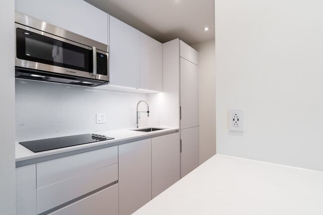 Building Photo - 3468 Rue Drummond