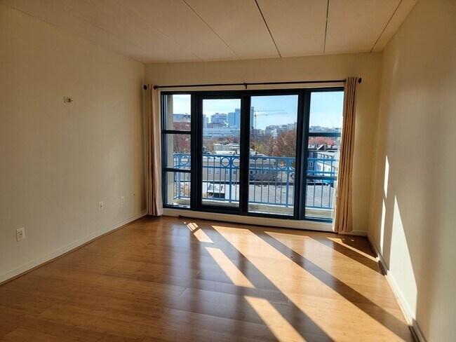Foto del edificio - 170 Gore St