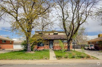 Building Photo - 6900 Larsh Dr
