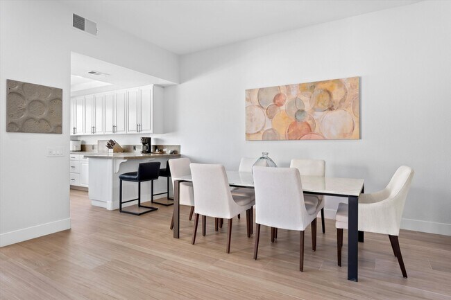 Foto del edificio - 38 Pine Valley Dr