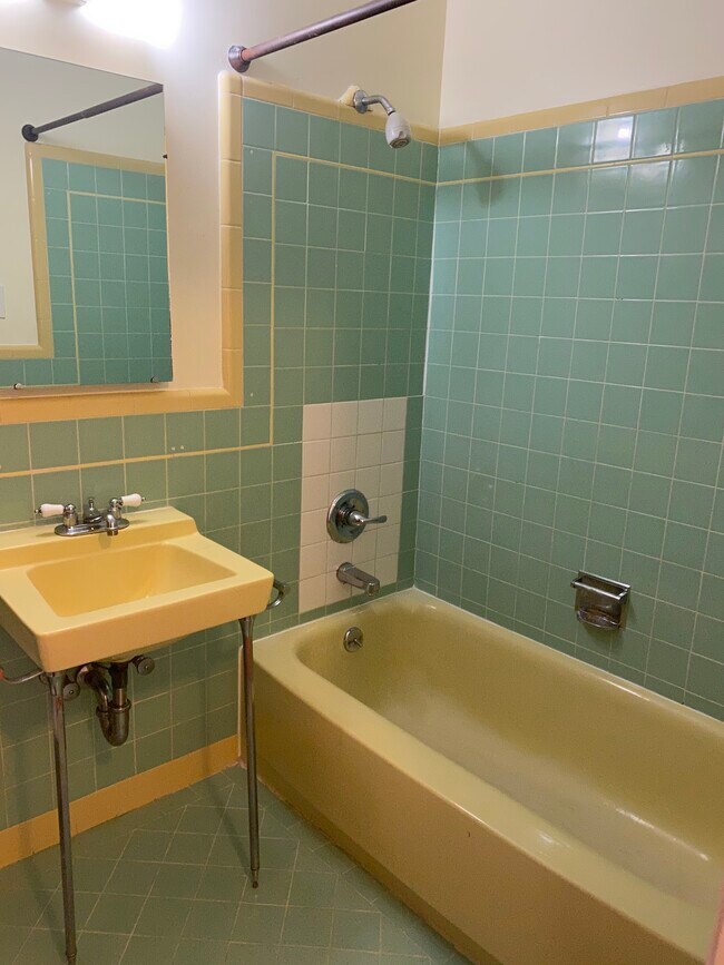 Bathroom - 890 34th Ave