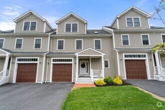 Building Photo - 12 Blueberry Hill Ln