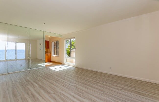 Building Photo - 457 Coast Blvd