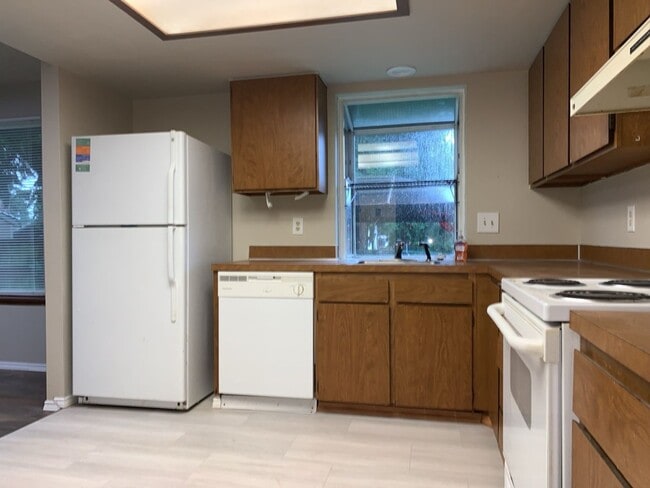 Foto del edificio - Beautiful 3Bd/1.5 Ba Federal Way Home.