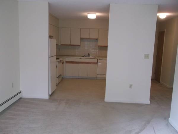 Foto del edificio - 70 Beaconwood Rd