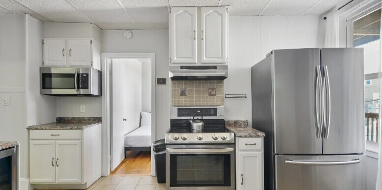 Primary Photo - 823 Dorchester Ave