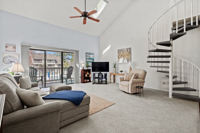 Foto del edificio - 1920 Bent Grass Dr