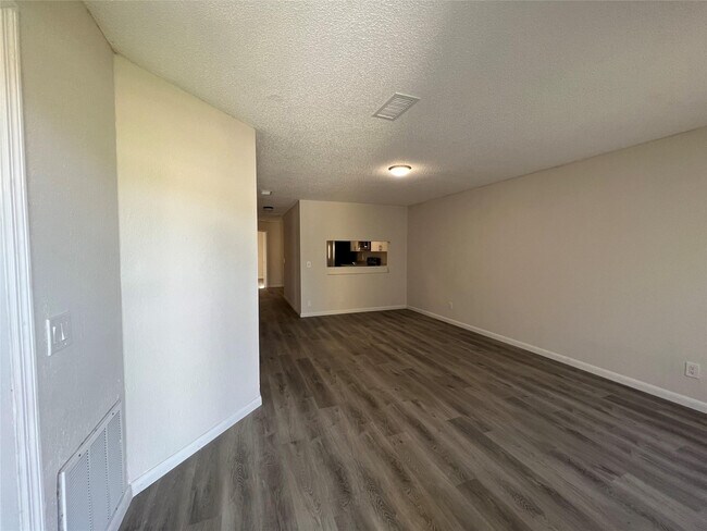 Building Photo - 312 Carissa Dr