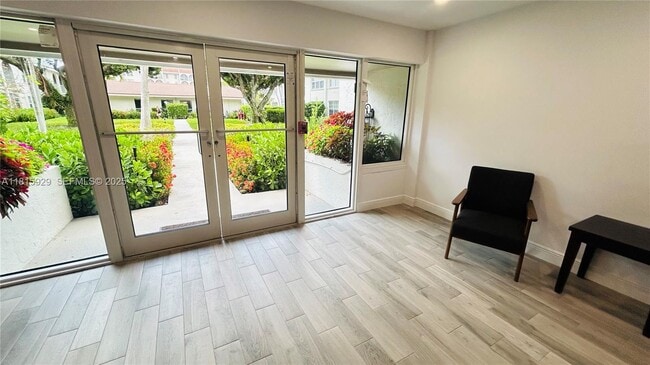 Building Photo - 250 NE 20th St