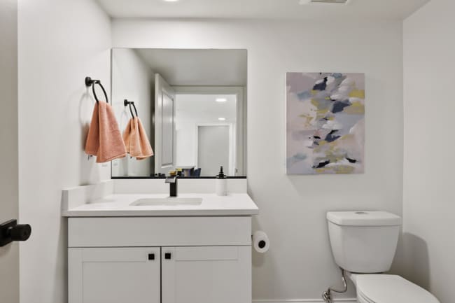 Photo - 2201 Brookfield Ave Apartment