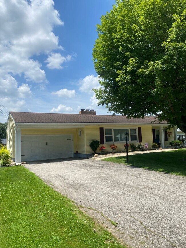 Foto del edificio - 90 Bethel Ln