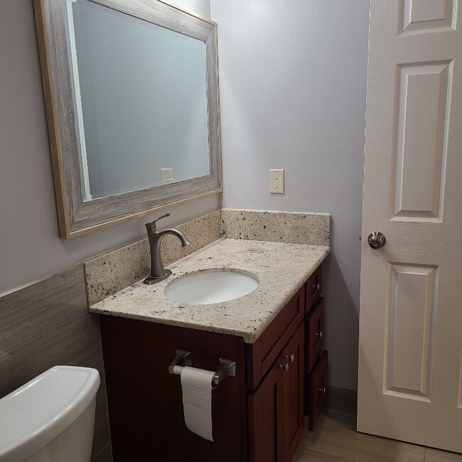 Building Photo - 928 Makaala Dr