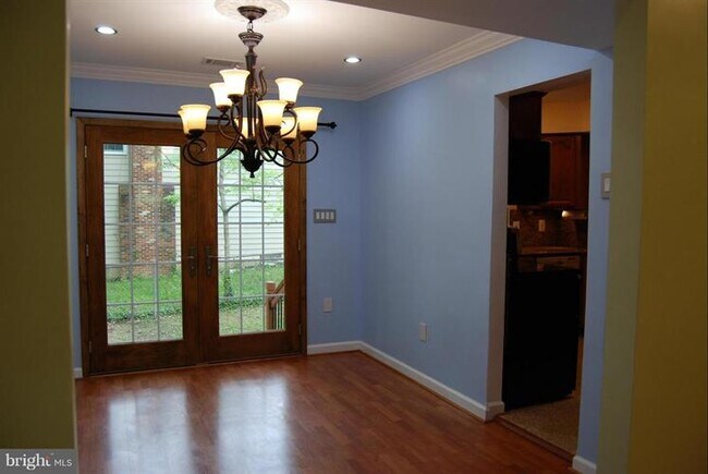 Foto del edificio - 1328 Dolley Madison Blvd