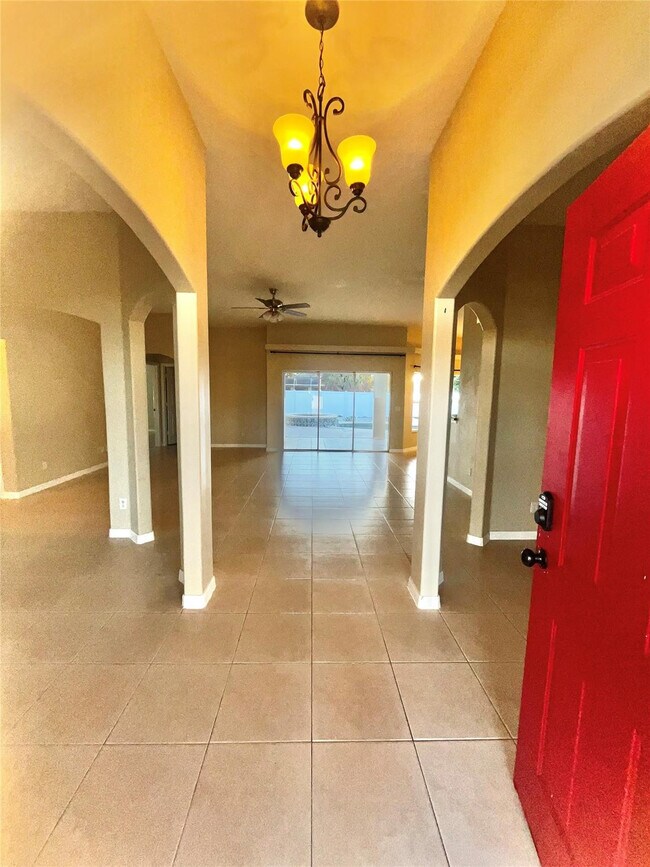 Foto del edificio - 602 SW McCall Rd